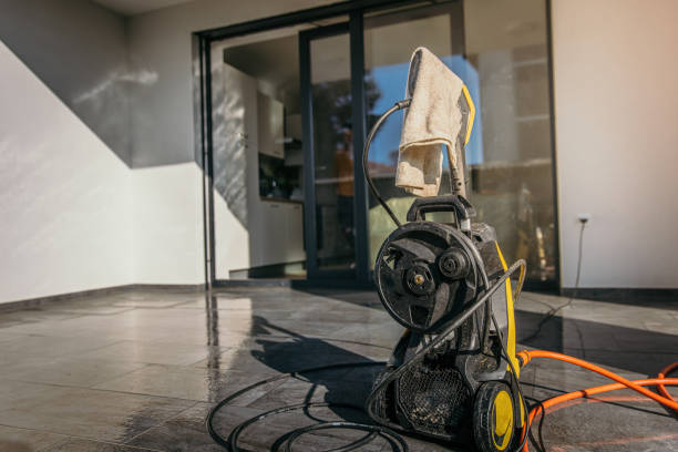 Best Sidewalk and Walkway Cleaning  in Mattituck, NY